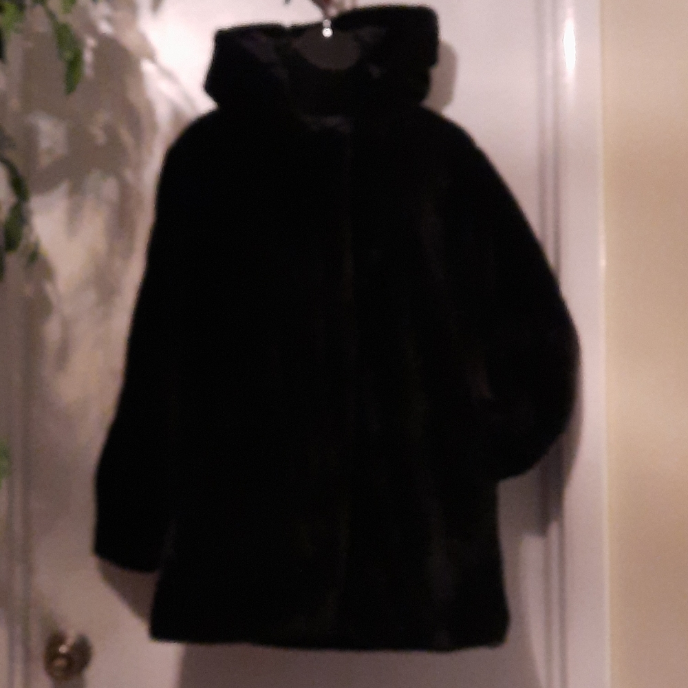 Yi Shang Small Black Faux Fur Jacket with Hood